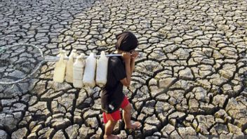 ボゴールリージェンシー政府乾燥地域に97万リットルのきれいな水を配給