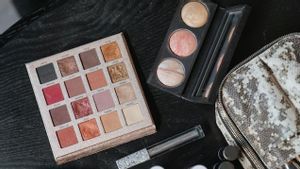 Mengenal Perbedaan Utama antara Contour dan Bronzer