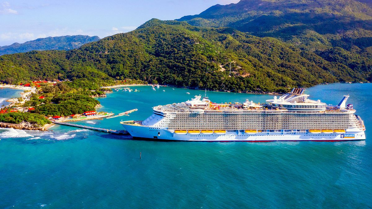 Royal Caribbean Group Use Starlink Network To Open The Internet For Guests And Ship Crews
