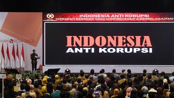 L'Indonésie signe la Convention des Nations Unies contre la corruption, le 18 décembre 2003 à New York