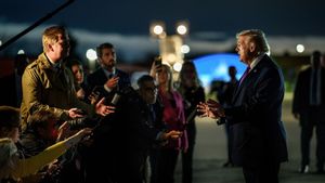 Trump Berunding dengan 7 Negara Demi Amankan Selat Hormuz