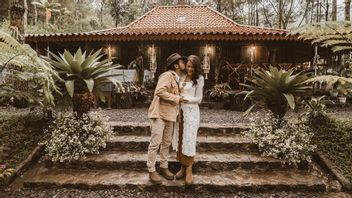 6 Photos Of Ramon Y Tungka's Second Wedding, All Natural In The Middle Of The Forest