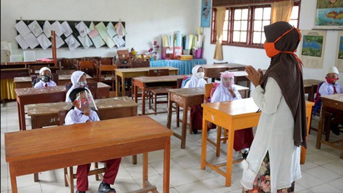 وجها لوجه التعلم في جاوة الشرقية لا يزال يعقد وفقا ل COVID - 19 تقسيم المناطق