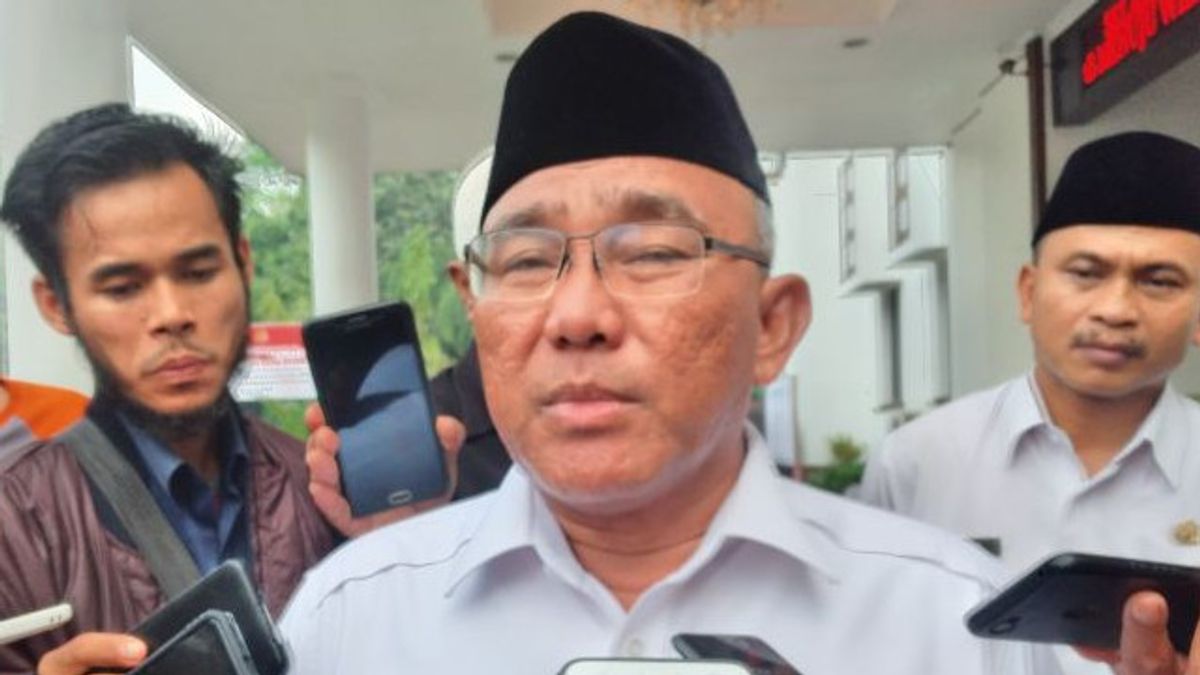 Depok Mayor M Idris Issues SE On The Use Of Domestic Products