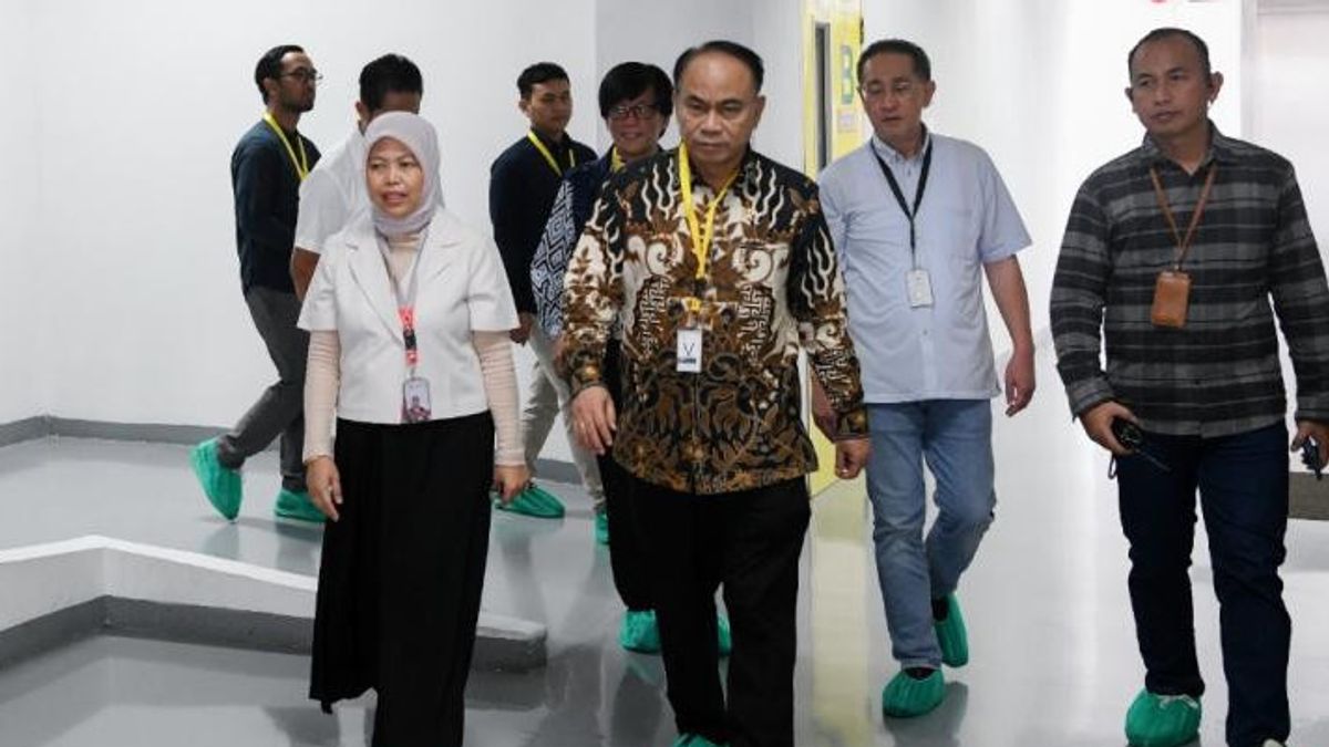 Reviewing Data Center In Sentul, The Minister Of Communication And Information Is Committed To Accelerate Recovery Of PDNS 2