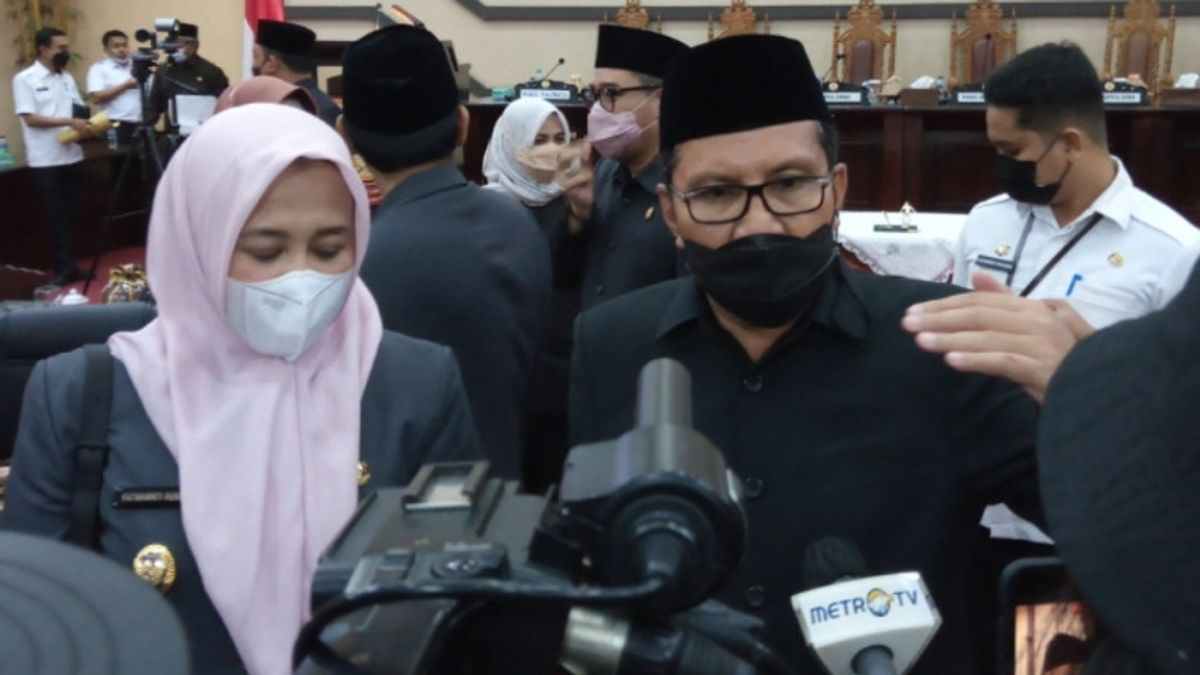 Panti Pijat Tetap Buka, Legislator Meminta Wali Kota Makassar Kaji Ulang Rencana Penutupan Masjid