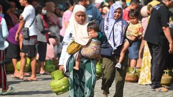 rénité sur la polémique interdiction des détaillants de vendre du gaz de 3 kg, Bahlil Lahadalia est une cible des internautes