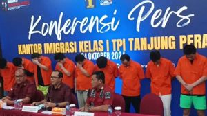 Tanjung Perak Immigration Deports A Gang Of Online Fraudsters From China