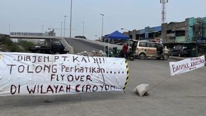 Mohon Bersabar! Flyover Ciroyom Bandung Masih dalam Pengerjaan Belum Bisa Dilintasi