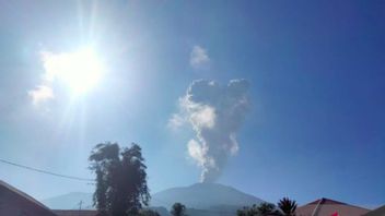 Erupsi Gunung Marapi Terjadi Lagi, Kolom Abu Mencapai 1.000 Meter