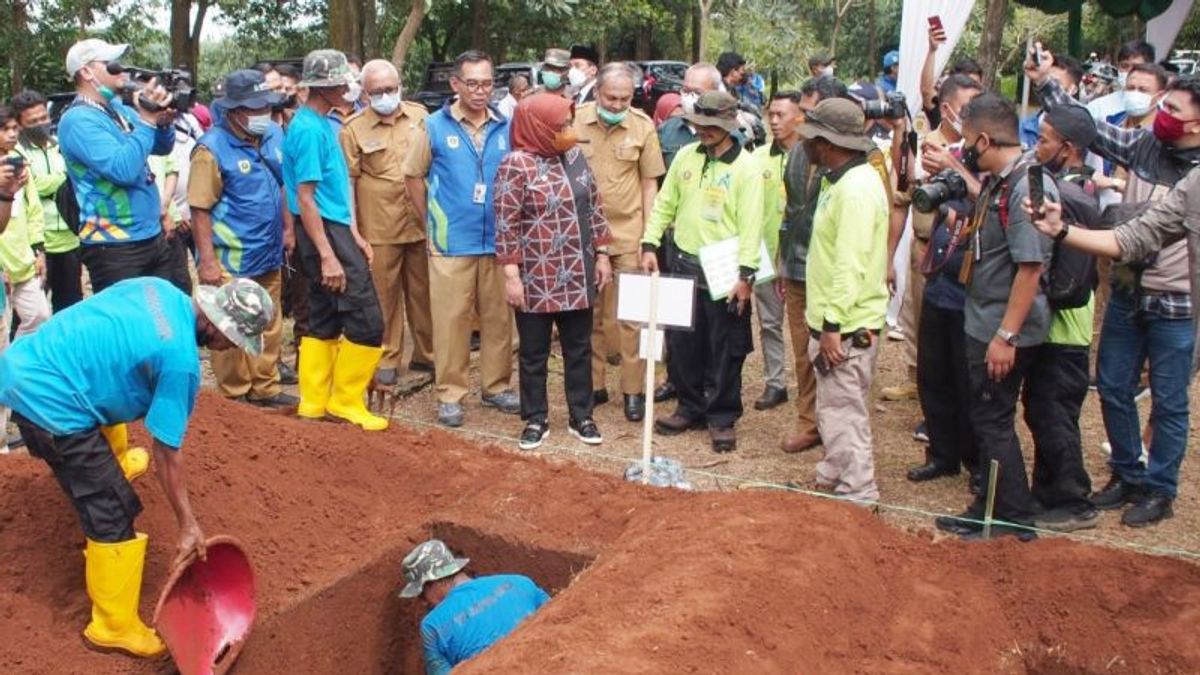 Grave Digging Competition Held In Bogor, Prizes Of Millions Of Rupiah