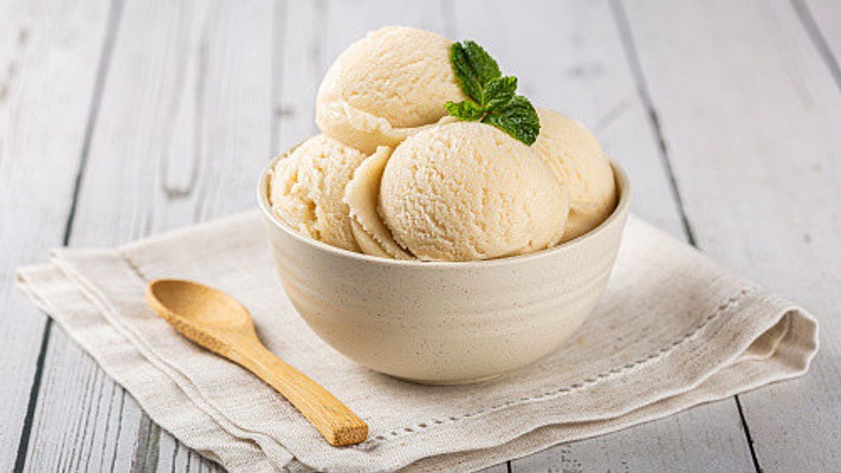 Tips For Saving Ice Cream At Home That You Can Do