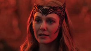 Elizabeth Olsen Respons Kabar Scarlet Witch dalam <i>Doctor Strange 2</i>