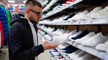 Paling Jitu, 10 Cara Membedakan Sneakers Ori dan KW agar Belanja Lebih Aman