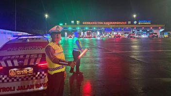 トランスジャワ有料道路は、乗客の数を増加させます