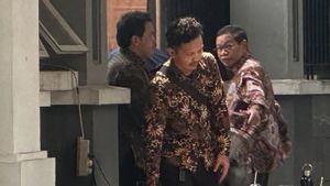 Pramono Anung Tiba-tiba Sambangi Kediaman Prabowo, Bawa Pesan Megawati?