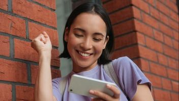 Nyaman Curhat dengan AI? Psikiater Ungkap Bahayanya untuk Kesehatan Mental
