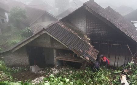 BPBD Tasikmalaya Antisipasi Longsor Susulan di Permukiman Warga Desa Parentas