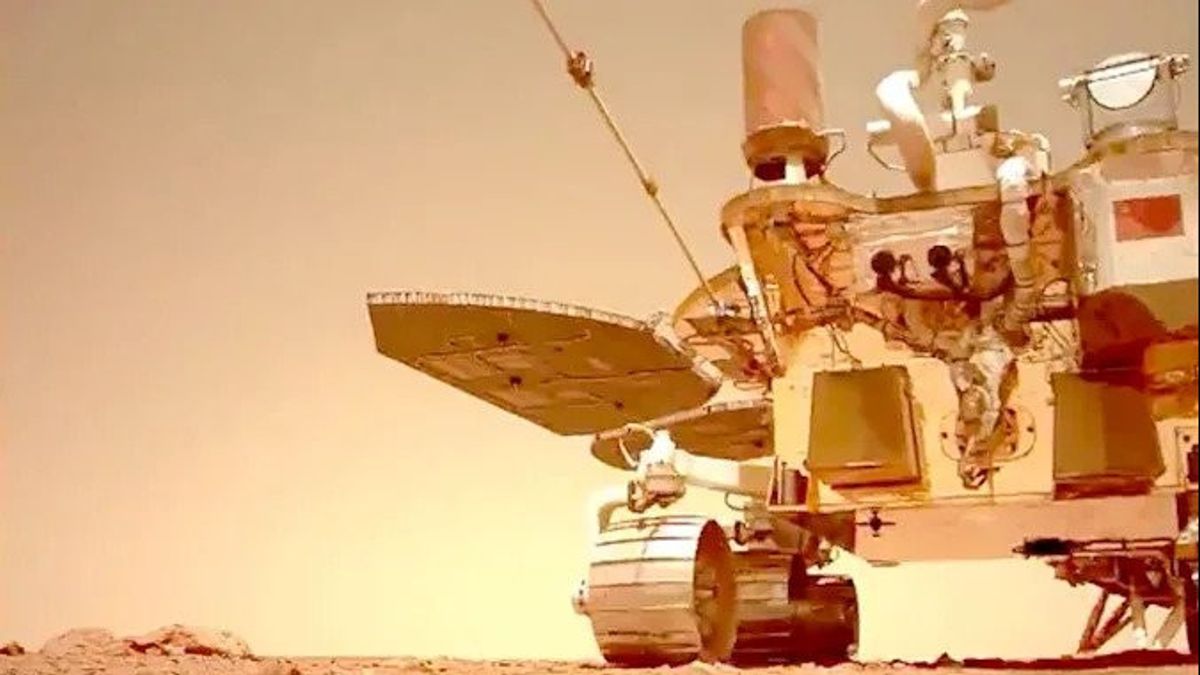 Suara dari Mars Terekam Robot Penjelajah China Zhurong
