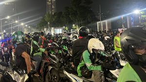 Source Of Profit After Coldplay Concert, Ojol Drivers Gather to Turn Off Application