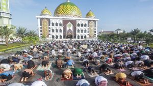 Satgas COVID-19 Minta Masyarakat di Zona Merah dan Oranye Tak Nekat Laksanakan Salat Id di Masjid