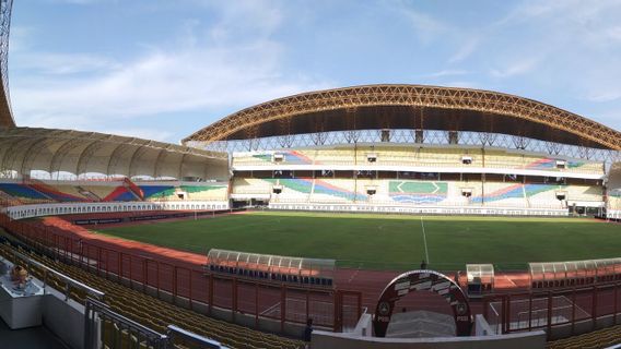 Préparation Du Stade D’entraînement à Bekasi Pour Les Participants à La Coupe Du Monde U-20