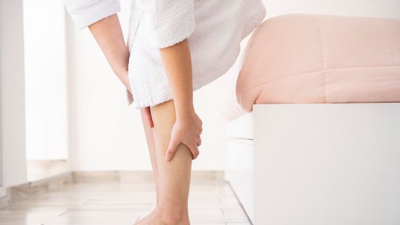 7 Ways to Overcome Swollen Feet due to Diabetes, Let's Check!