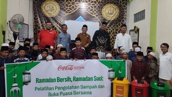 Renforcer la sensibilisation environnementale pendant le Ramadan : Le CCEP d'Indonésie a collaboré avec 15 étudiants
