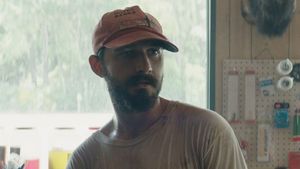 Ditangkap Polisi di Mardi Gras, Shia LaBeouf: Bebaskan Saya