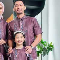 Tetap Kece dan Menarik, Begini Tips Mix and Match Outfit Iduladha
