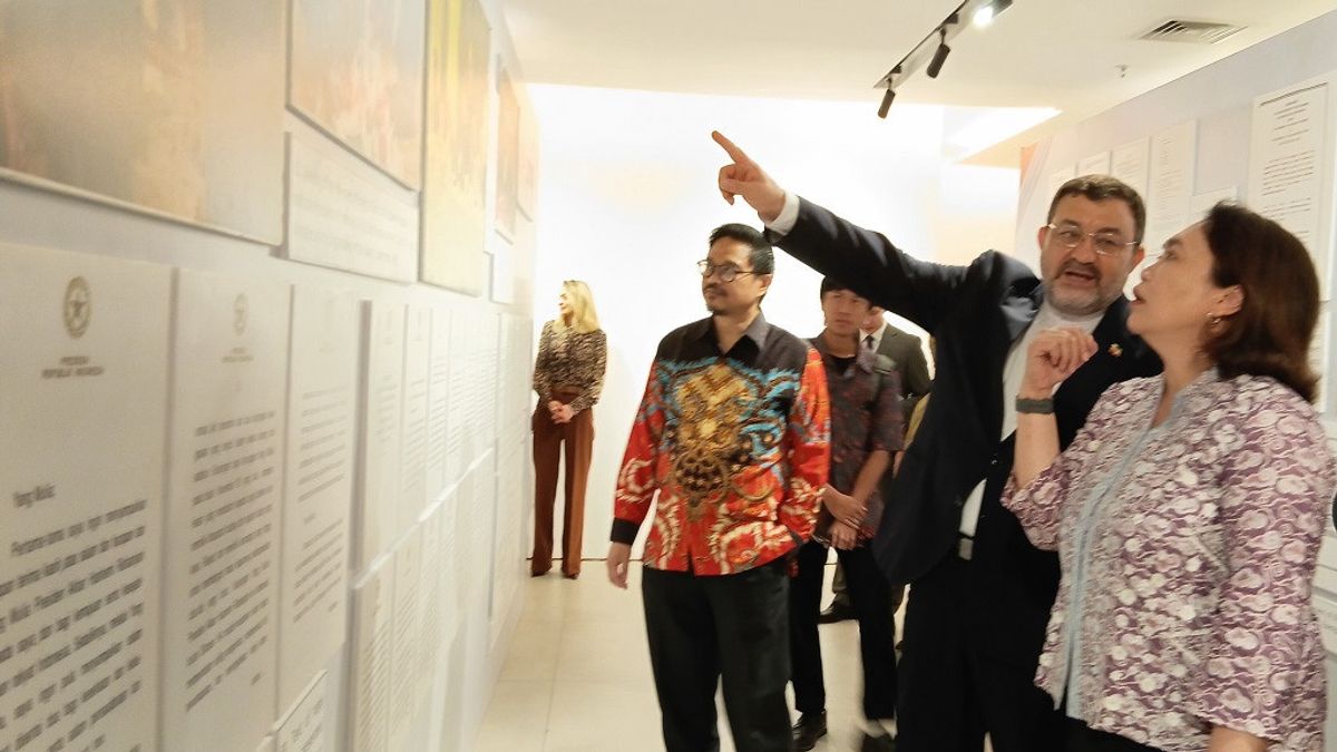 Gelar "<em>Archive Exhibition 75 Years Diplomatic Relationship Indonesia-Iran</em>" ,Kemlu: Perkuat Hubungan Kedua Negara