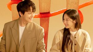 Moon Ga Young Terhubung dengan Yeo Jin Goo Lewat Teaser Baru Drama <i>Link</i>