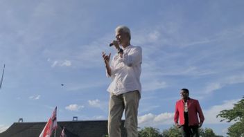 Ganjar Promises Jobs During Campaigns In Ambon