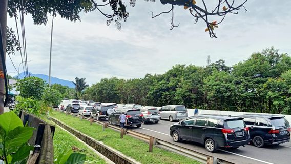Bogor Peak Is Severely Congested, Vehicles From Jakarta Diverted Out At KM 40 Jagorawi Toll Road