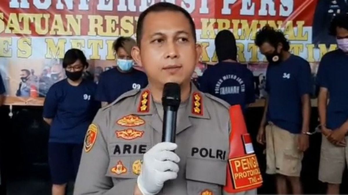 Police Arrest Squirrel Group Jumping Expedition Truck In Cakung Whose Video Is Viral