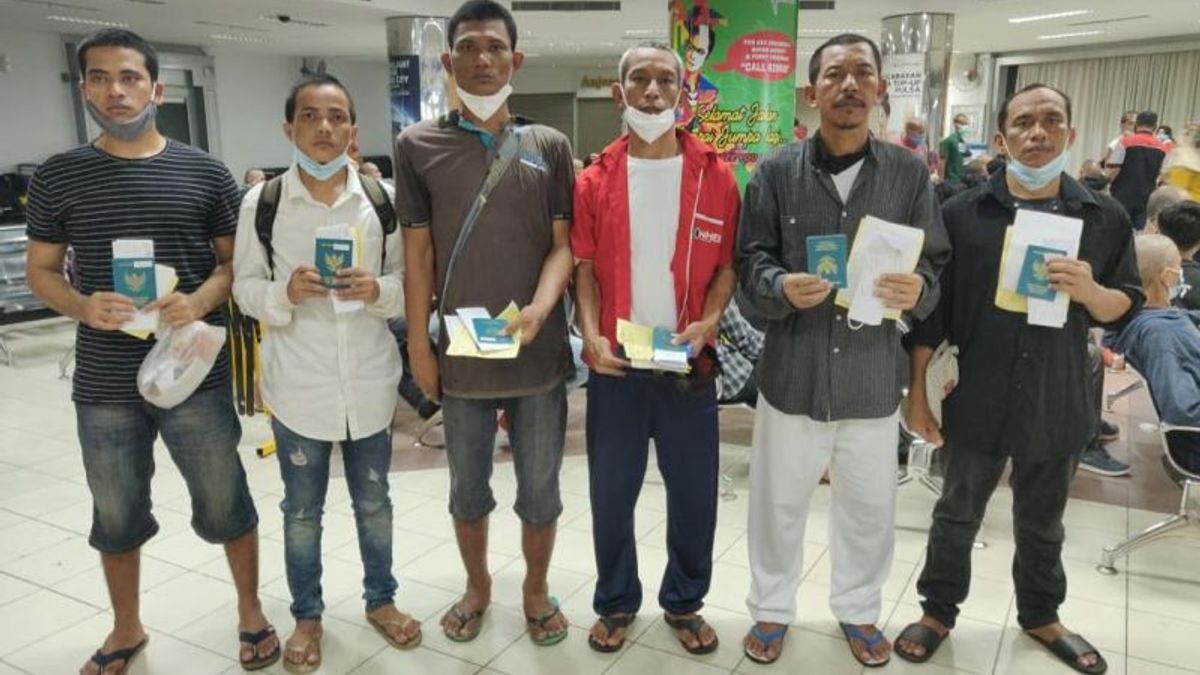 KKPと外務省の協力、マレーシア当局によって逮捕された8人のインドネシア人漁師が正常に送還された