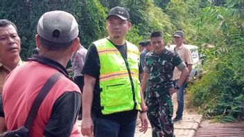 DLH شكل فريق Telusuri Sungai Wal OKU يشتبه في أنه ملوث بالنفايات أجرى اختبارات مختبرية