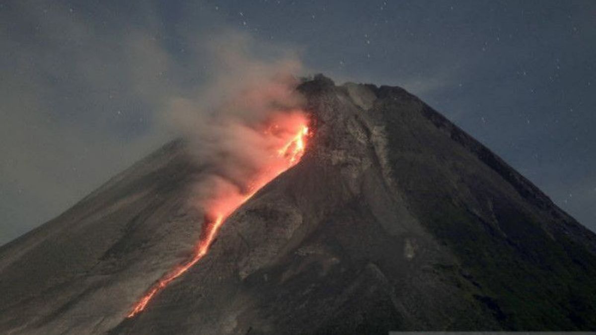 أبرزها المجتمع، يشرح BPPTKG معنى النار الصامتة في قبة الحمم البركانية ميرابي في 13 مارس