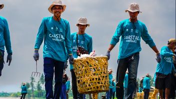 Peduli Laut dan Lingkungan, Ratusan Kilogram Sampah Dibersihkan dari Pantai Pandeglang