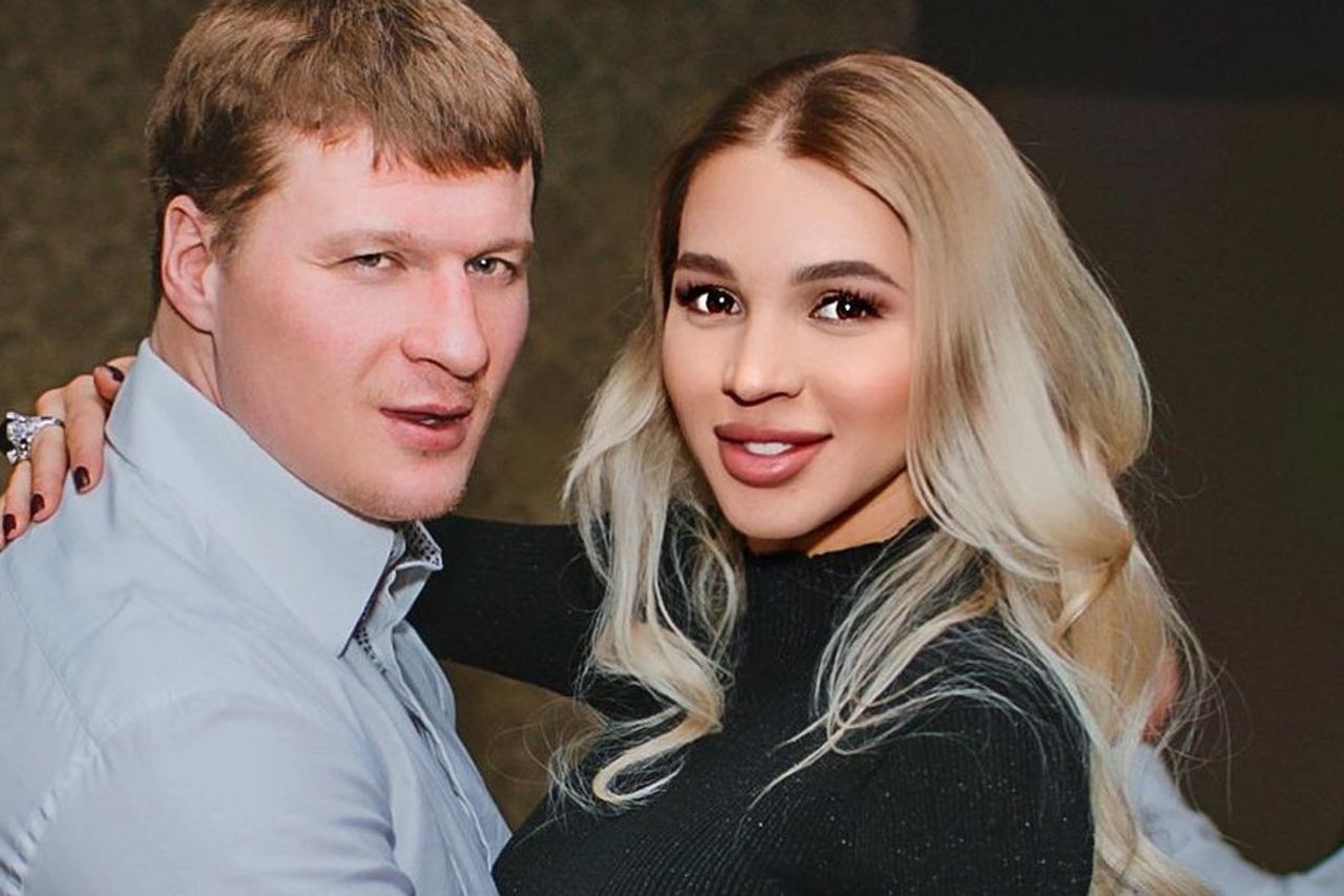 The Wife Of Boxer Alexander Povetin Is Very Beautiful, The Former Miss Kursk Who Is Always On The Edge Of The Ring