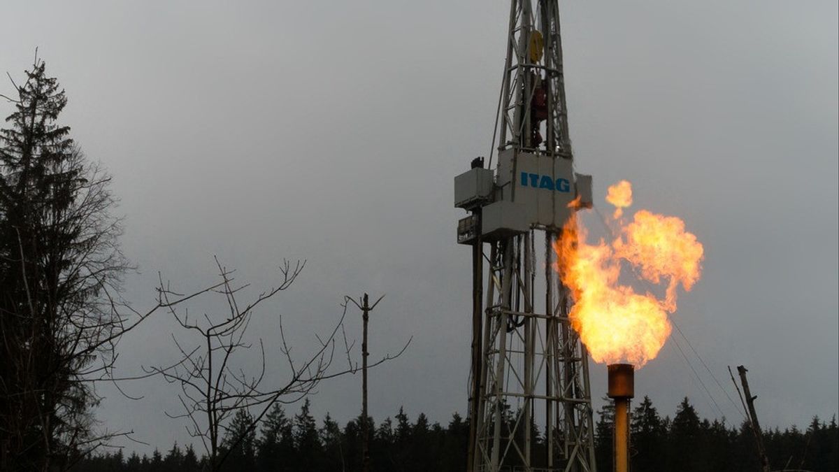 تحسين الغاز الطبيعي لخفض العجز في ميزان النفط والغاز