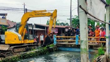Satpol PP Bekasi Bongkar 600 Bangunan Liar di Tambun, Normalisasi Kali Baru Dimulai