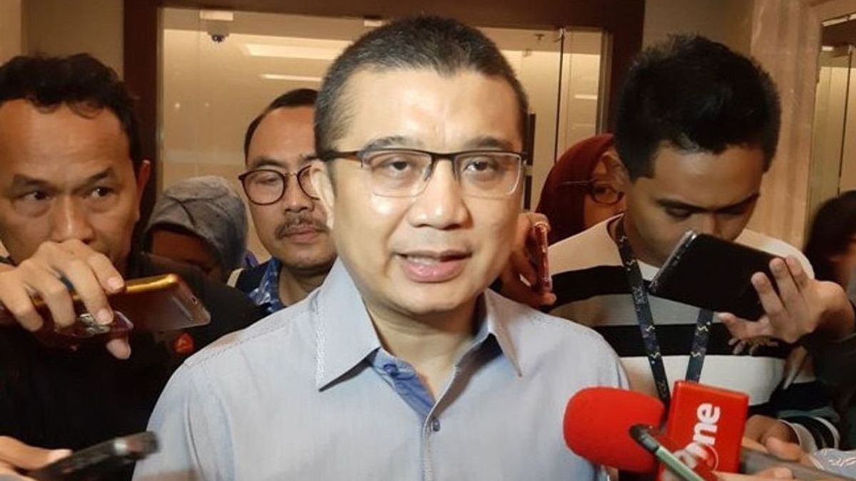 Reasons For Deputy Golkar Erwin Aksa To Report PPP Politician Romahurmuziy: Called Bodong To Fraud