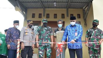 Tangerang Regency Government - TNI Hands Over Habitable Houses For Residents In Tangerang