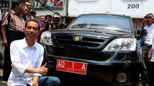 Habibie Kritik Jokowi: Omong Kosong Esemka Bisa Jadi Mobil Nasional