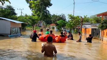 منطقتان في باميكاسان لا تزال مغمورة بالمياه بسبب الفيضانات