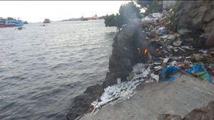 Sampah Kemasan Rapid Antigen Kotori Perairan Ketapang, Polresta Banyuwangi Lakukan Sidak