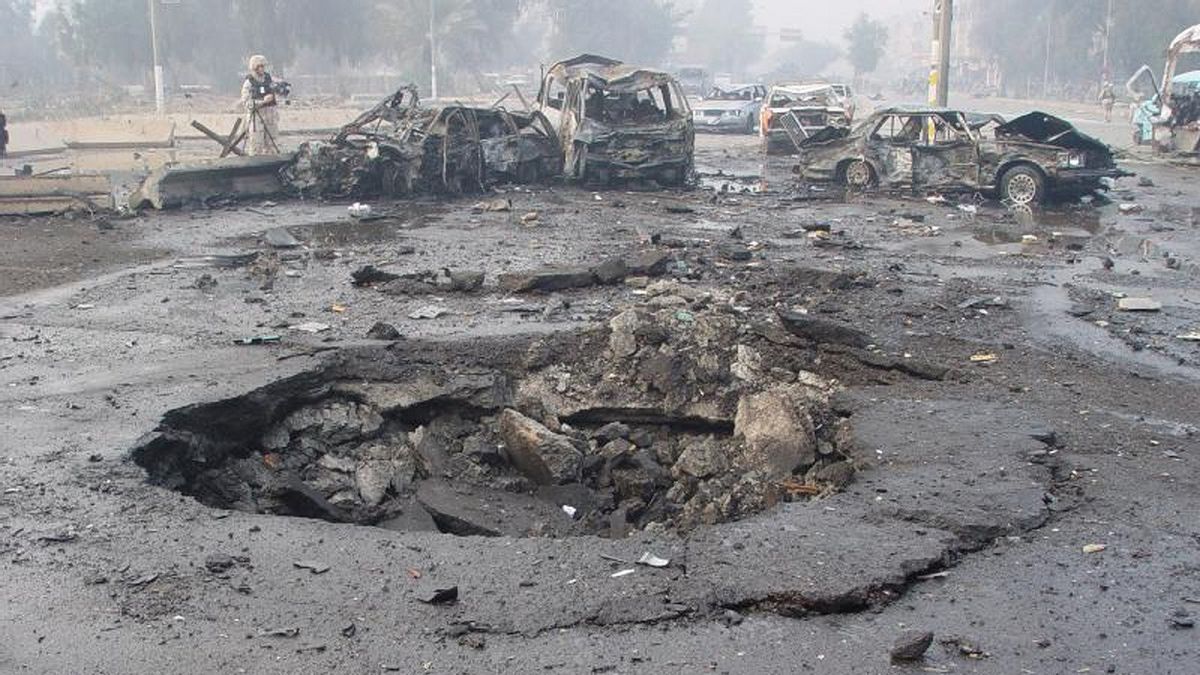 汽车炸弹袭击阿富汗国防部长官房，4人死亡，数十人受伤