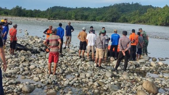 Bengkulu Basarnas Is Looking For Residents Who Are Hanyut In The River