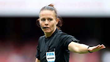 Rebecca Welch Makes History As First Female Referee In The English Premier League